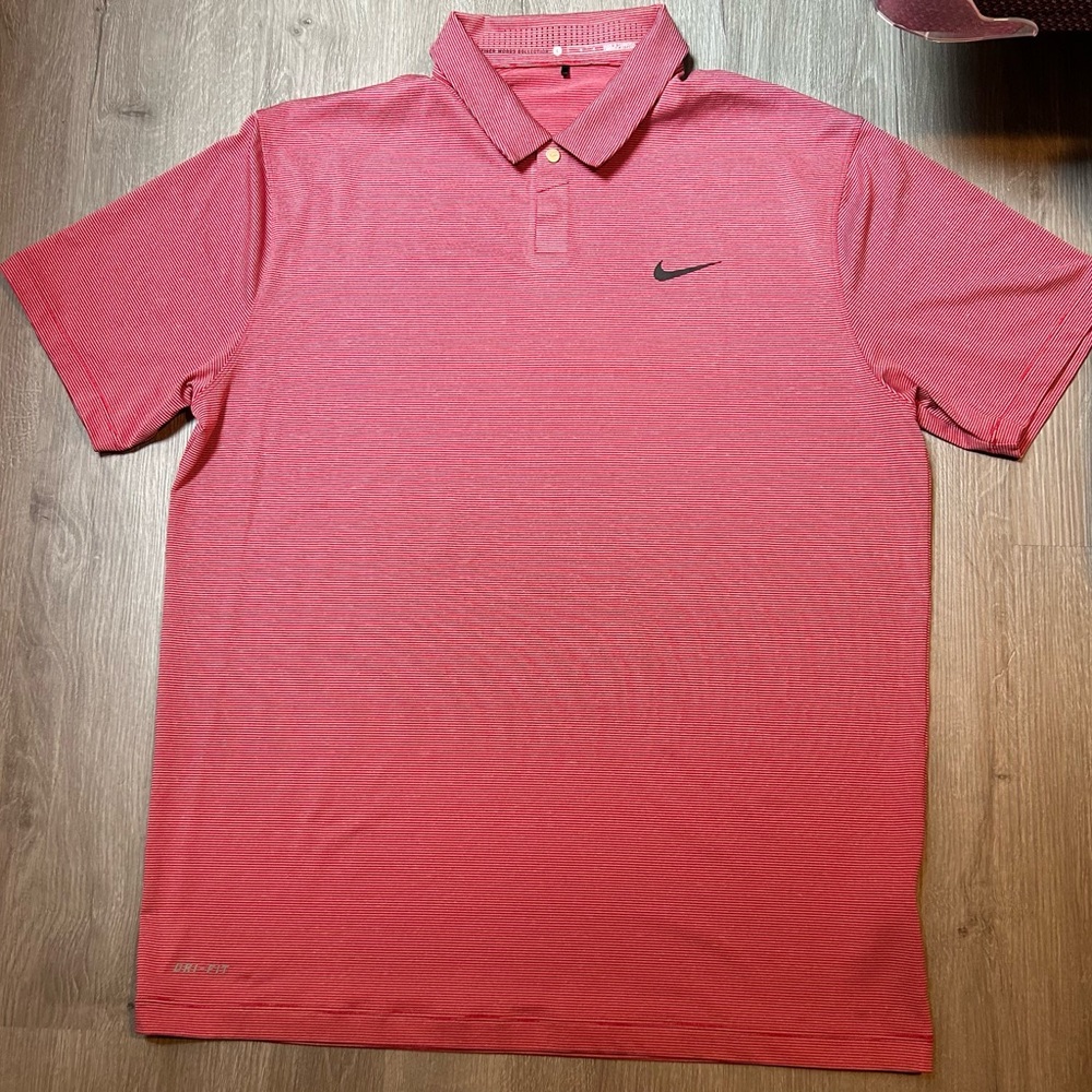 Nike Tiger Woods Men's Red 2 Button Polo Golf Shirt - LARGE